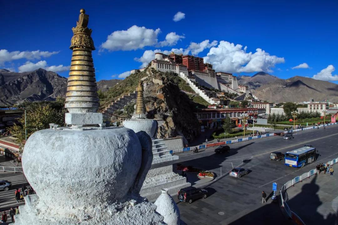 高原明珠西藏千年传奇之旅